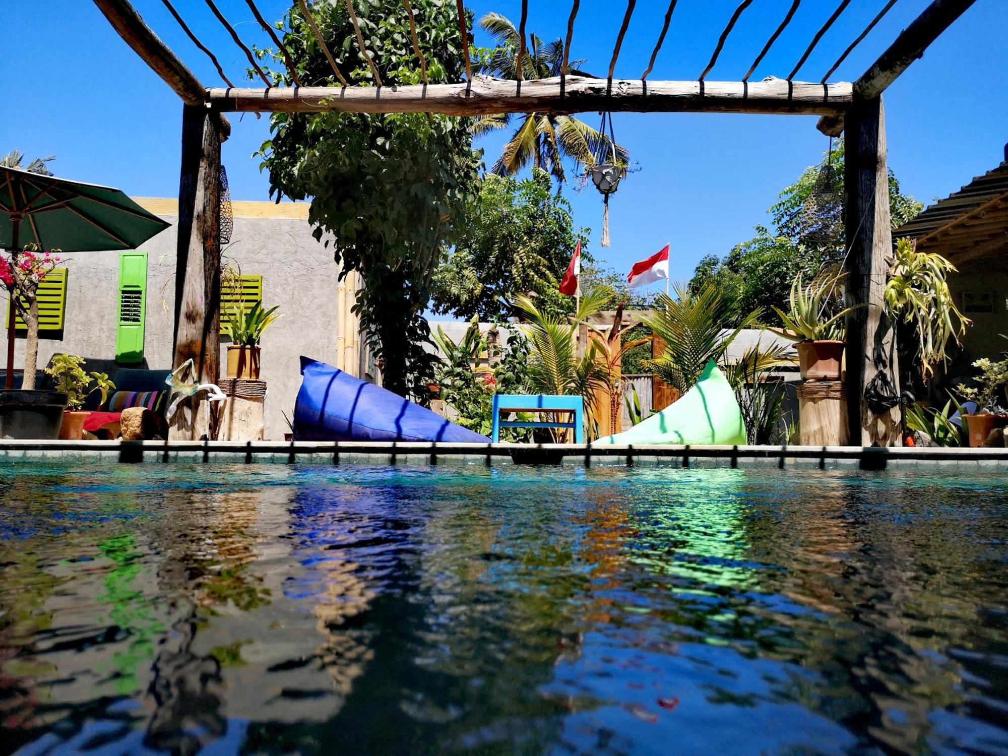 Villa La Vida Gili Trawangan Exterior photo
