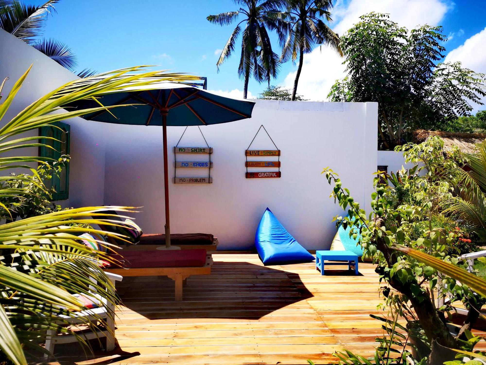 Villa La Vida Gili Trawangan Exterior photo