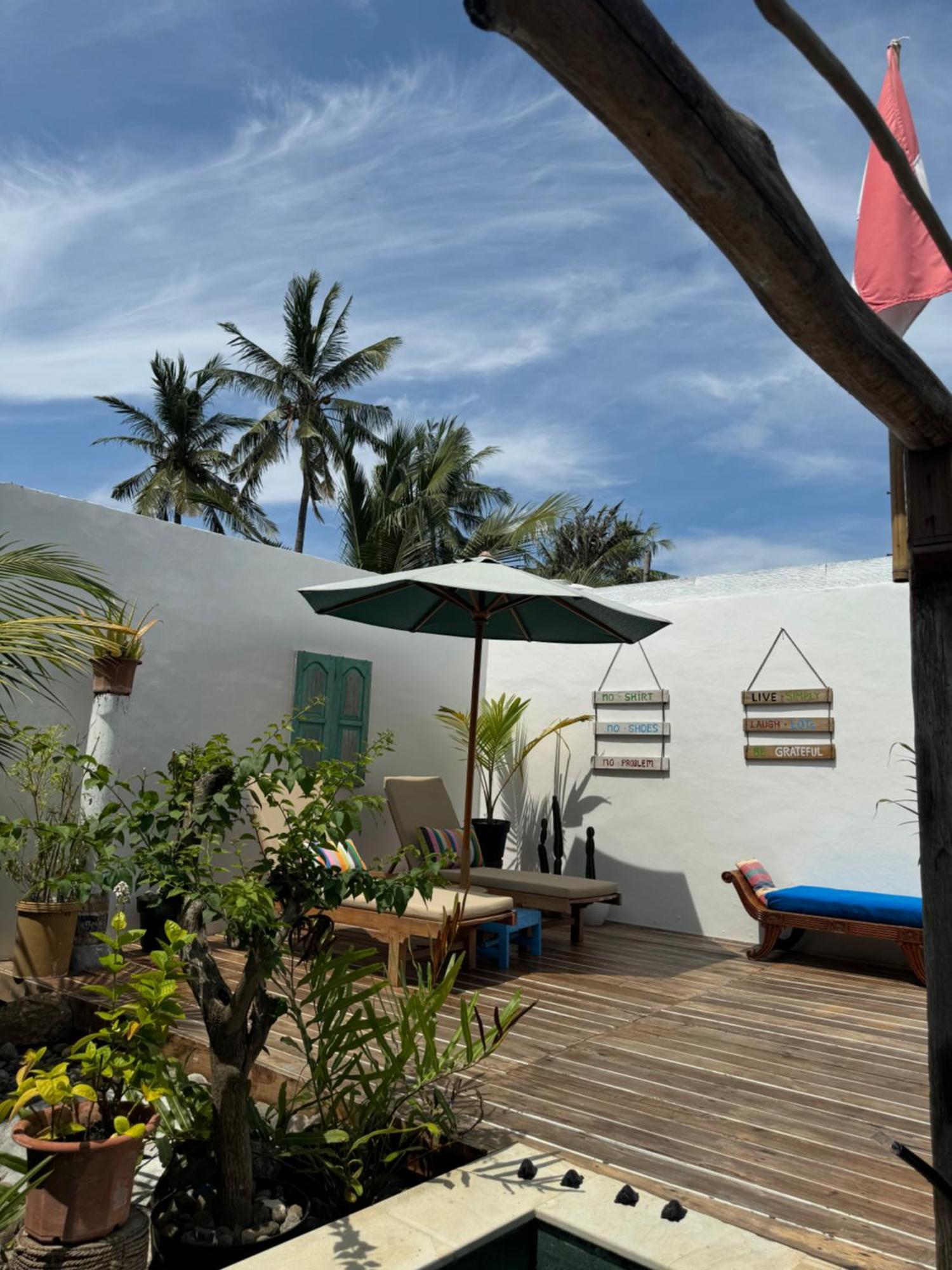 Villa La Vida Gili Trawangan Exterior photo